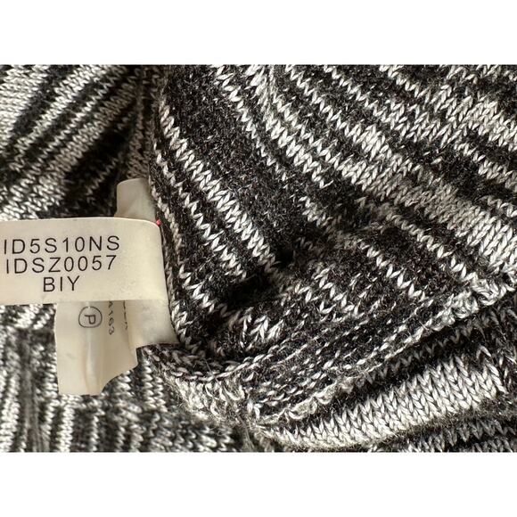 Ivanka Trump Dress Womens Small Black Gray Knit Fit & Flare Stretch Minimalist - Picture 9 of 12